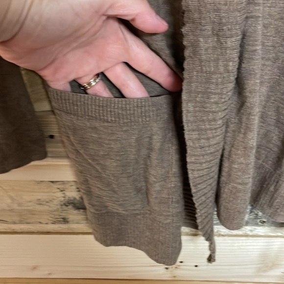 Banana Republic size Small Mocha Color Open Front Cardigan Sweater with Pockets - Picture 5 of 11